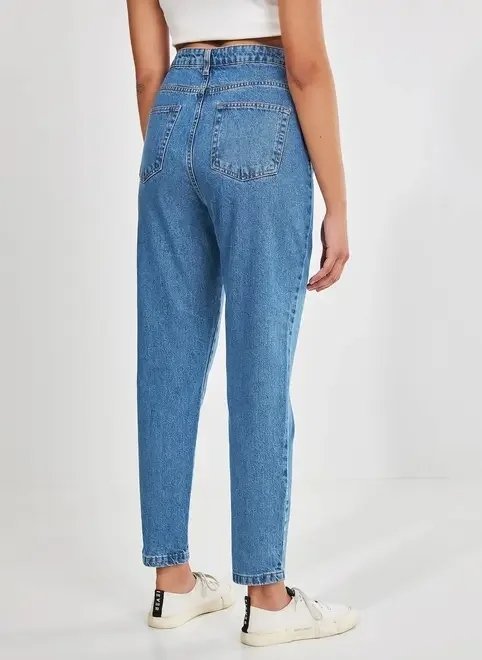 calça mom em jeans médio calça mom em jeans médio