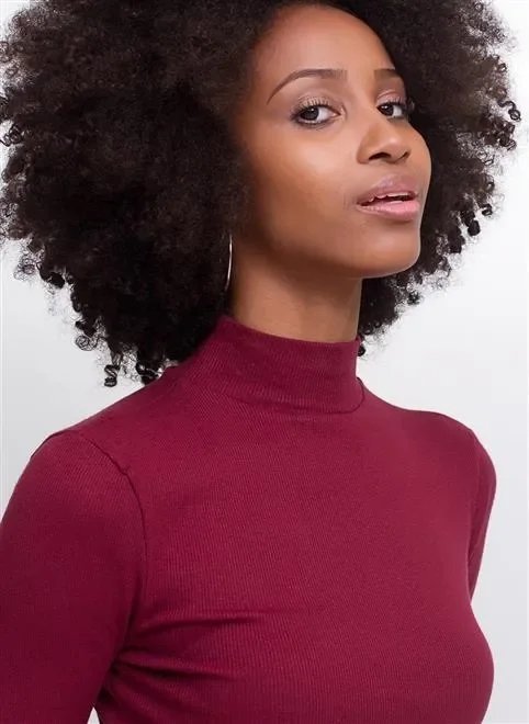 blusa decote choker manga longa ribana blusa decote choker manga longa ribana