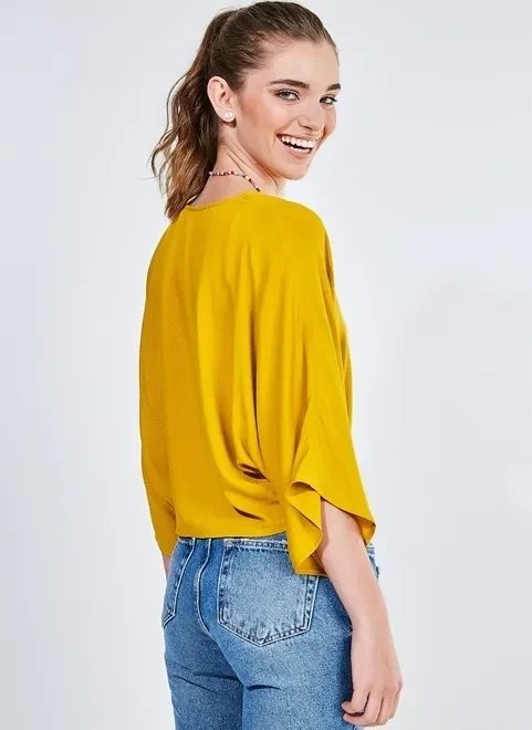 blusa manga morcego com amarração blusa manga morcego com amarração