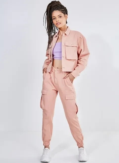 jaqueta rosa com bolsos cargo jaqueta rosa com bolsos cargo