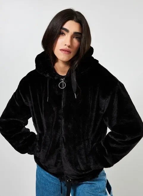 jaqueta com capuz e pelinhos jaqueta com capuz e pelinhos