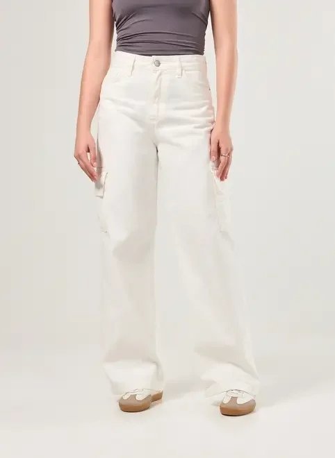 calça wide leg cargo off-white calça wide leg cargo off-white