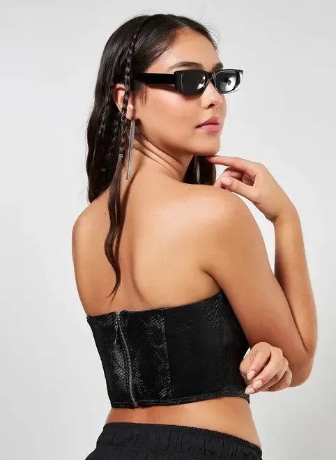 cropped sem alça preto cobra cropped sem alça preto cobra