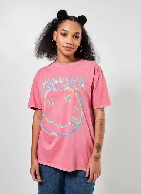 camiseta oversized rosa nirvana camiseta oversized rosa nirvana