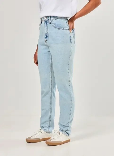 calça mom jeans de cintura alta calça mom jeans de cintura alta