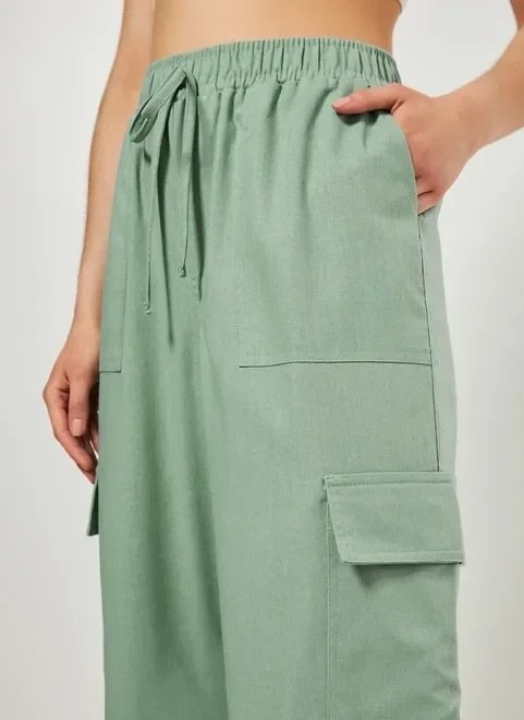 calça cargo com linho verde seco calça cargo com linho verde seco