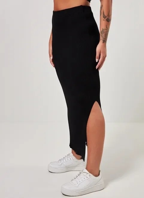 saia midi em malha de tricô saia midi em malha de tricô