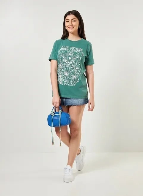 camiseta verde estonada estampa mística camiseta verde estonada estampa mística