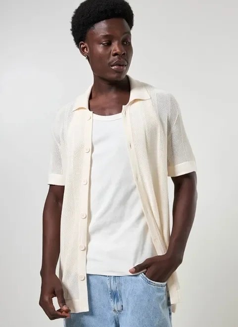 camisa em tricô off-white camisa em tricô off-white