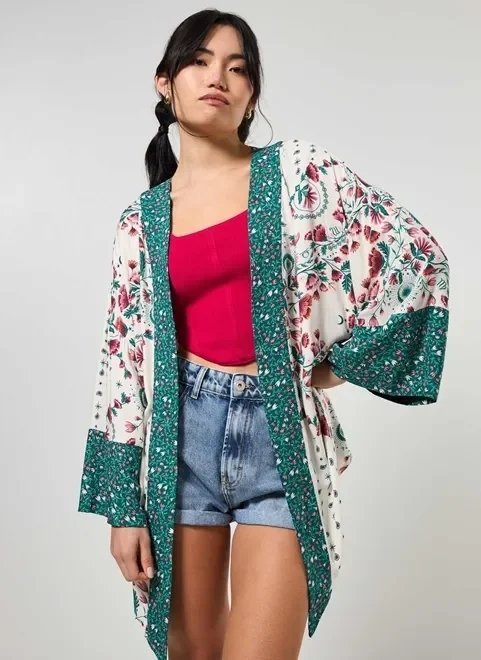 kimono fluído mix de estampas kimono fluído mix de estampas