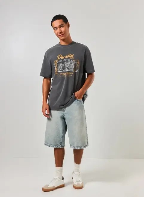 camiseta preta estonada box hotel camiseta preta estonada box hotel